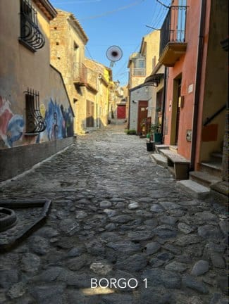 Partenza - Archi Romani & Chiesa Madre